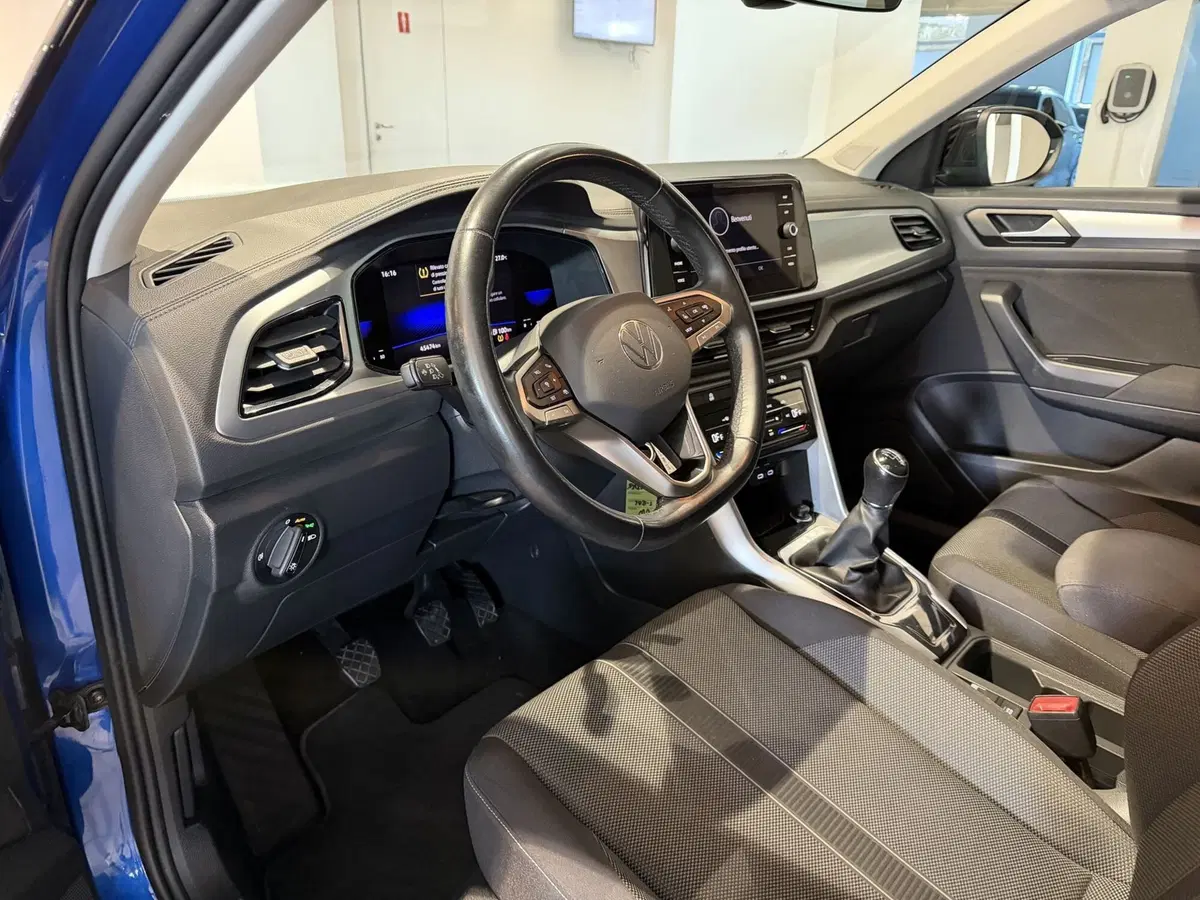 Volkswagen T-Roc usata a Genova (8)