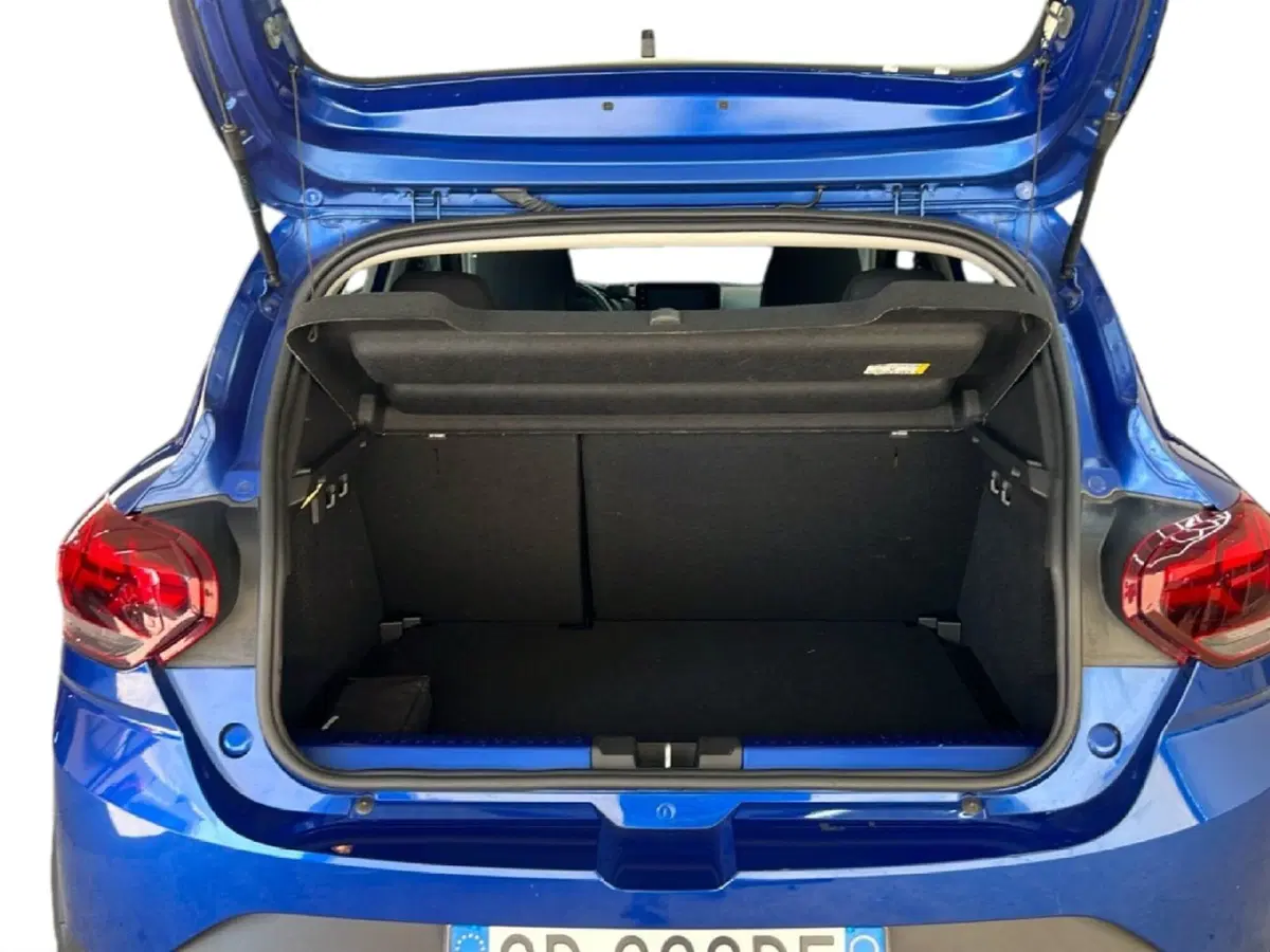 Dacia Sandero usata a Roma (10)
