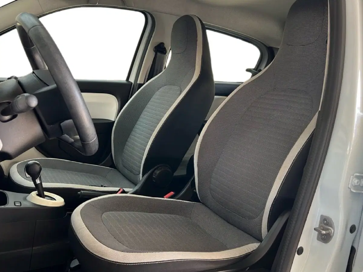 Renault Twingo usata a Roma (12)