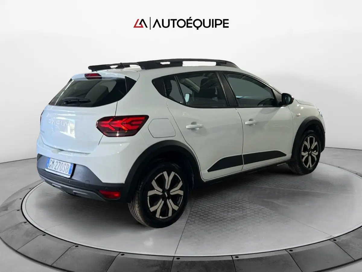 Dacia Sandero usata a Roma (5)