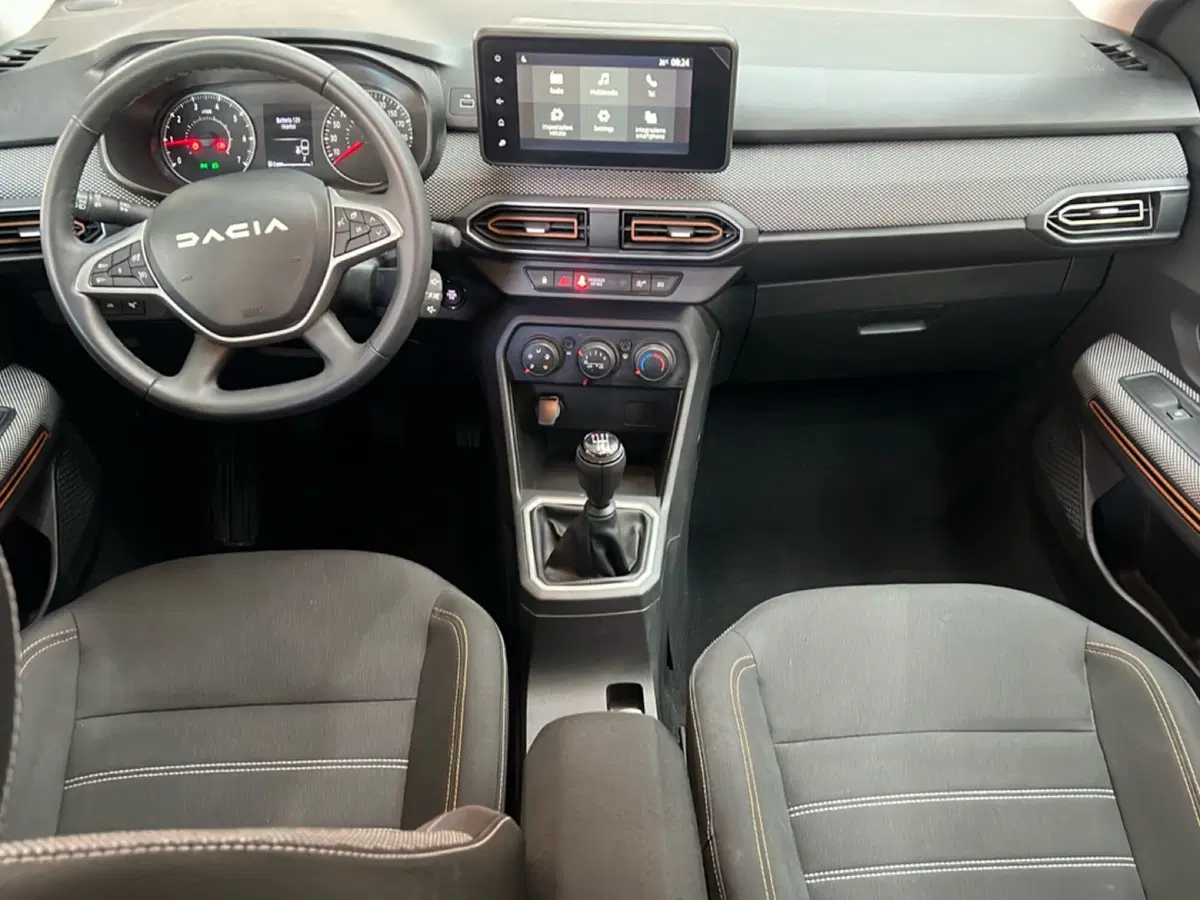 Dacia Sandero usata a Roma (11)