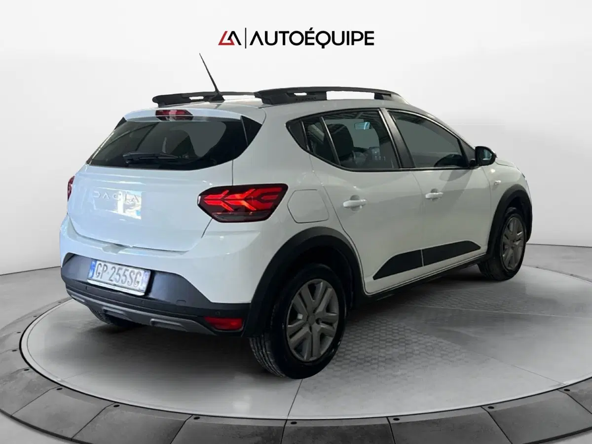 Dacia Sandero usata a Roma (5)