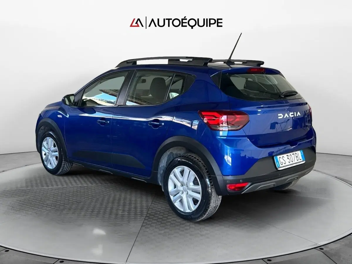 Dacia Sandero usata a Roma (3)