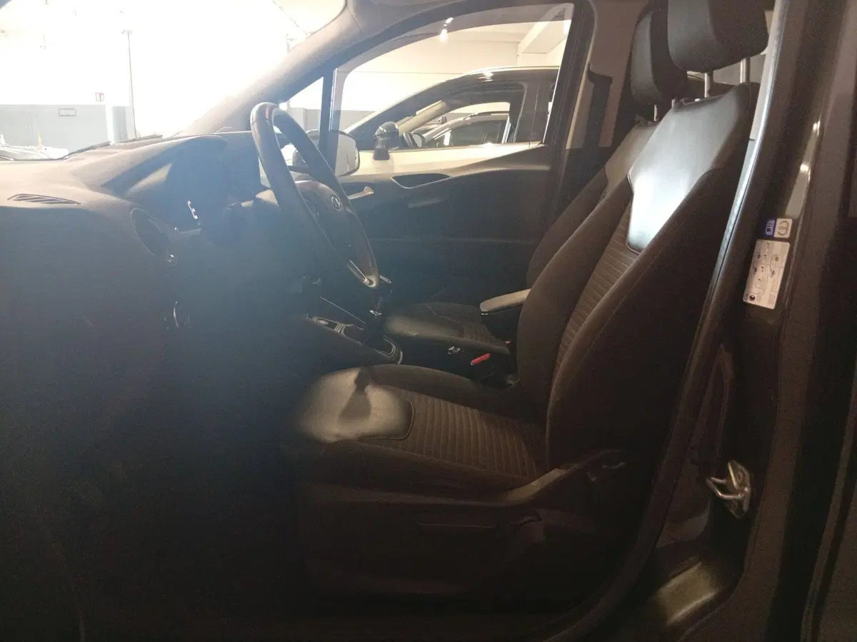 Ford Tourneo Courier usata a Varese (10)