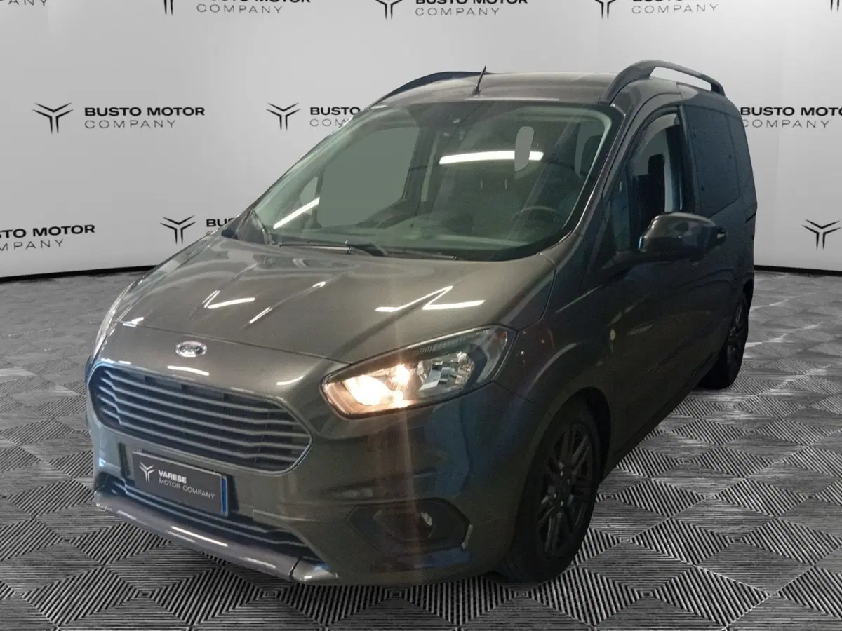 Ford Tourneo Courier usata a Varese (3)