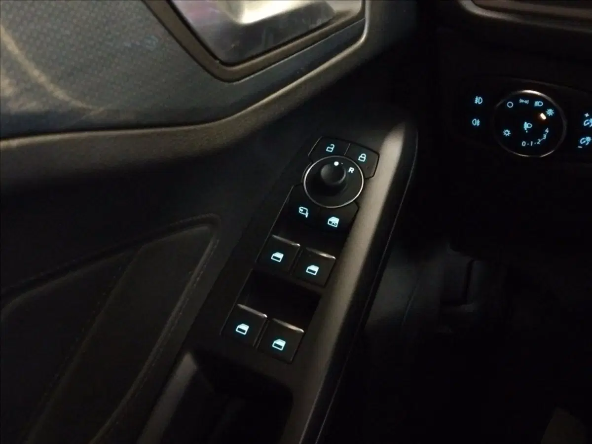 Ford Focus usata a Milano (13)