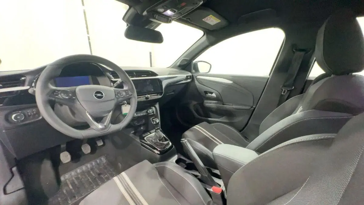 Opel Corsa usata a Milano (10)