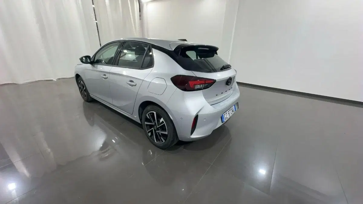 Opel Corsa usata a Milano (3)