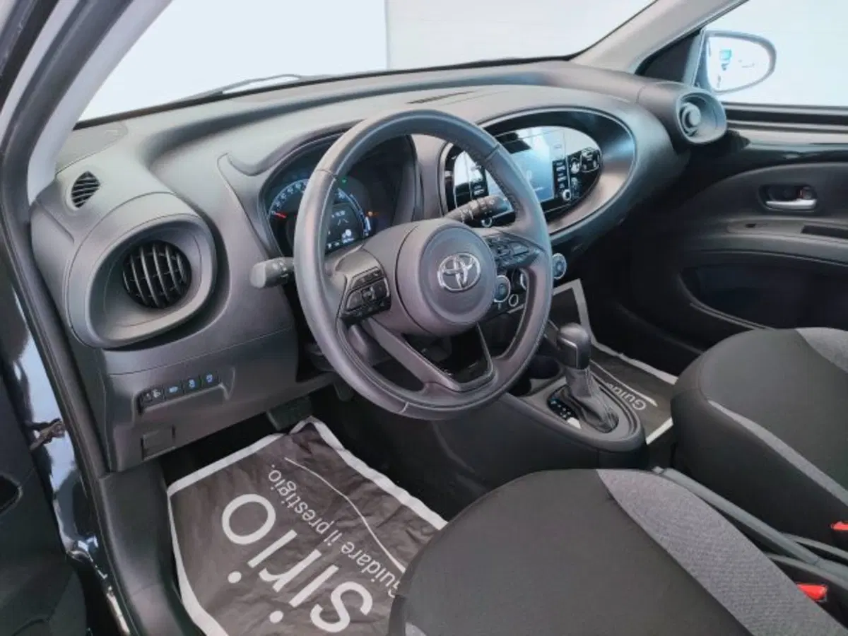 Toyota Aygo X usata a Teramo (13)