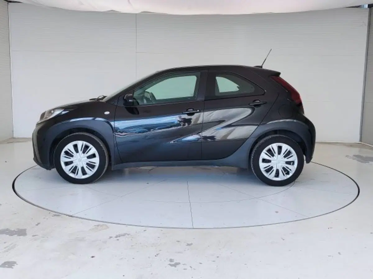 Toyota Aygo X usata a Teramo (8)