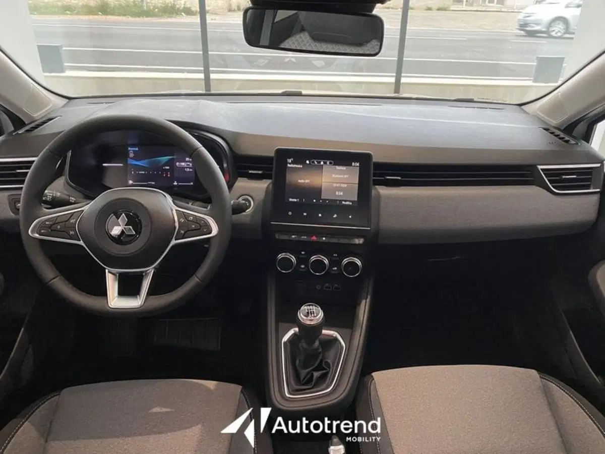Mitsubishi Colt nuova a Lecce (10)