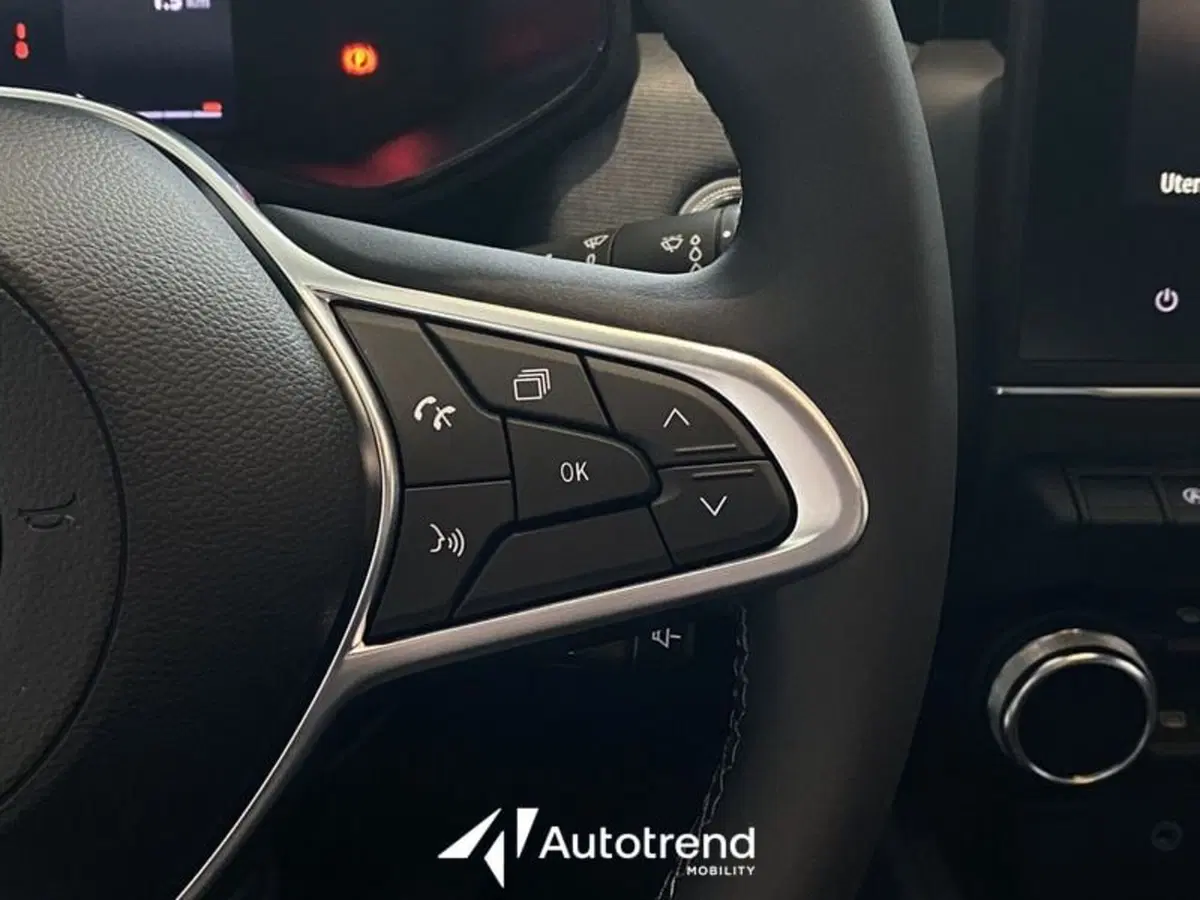 Mitsubishi Colt nuova a Lecce (13)