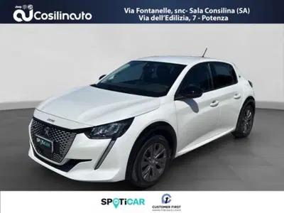 Peugeot 208 50 kWh E-Style del 2020 usata a Sala Consilina