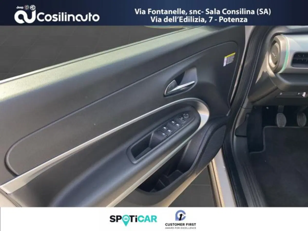 Jeep Avenger usata a Salerno (16)
