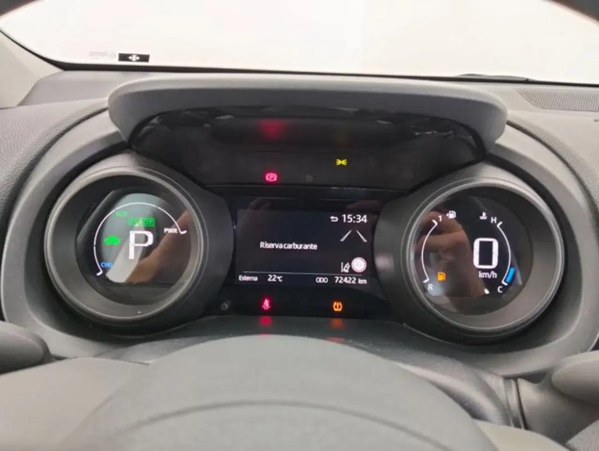 Toyota Yaris Cross usata a Como (11)