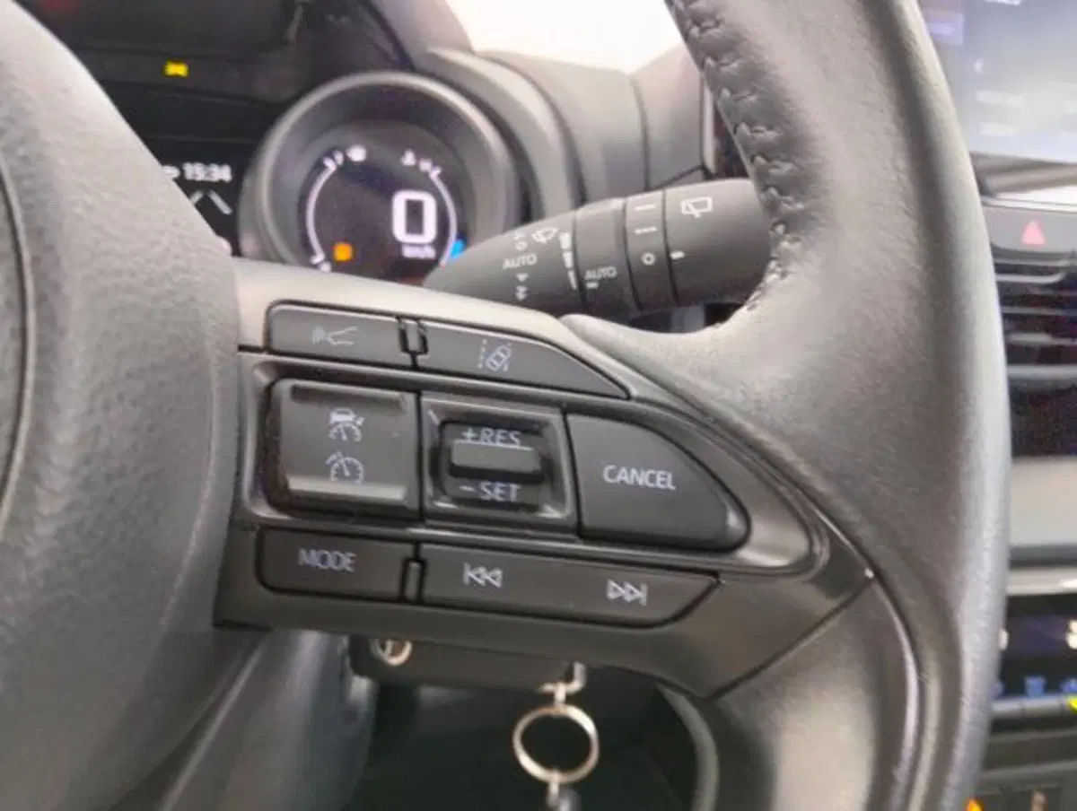 Toyota Yaris Cross usata a Como (12)