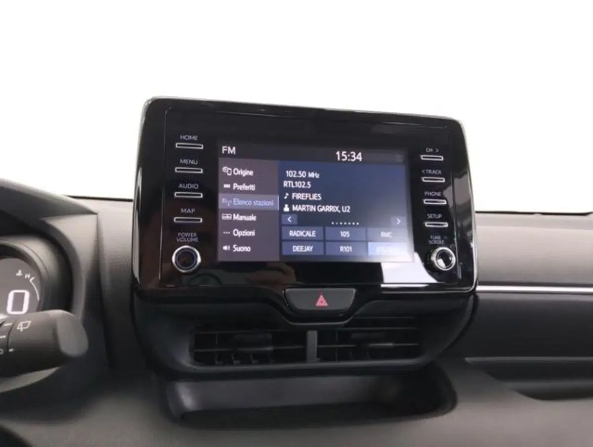 Toyota Yaris Cross usata a Como (13)