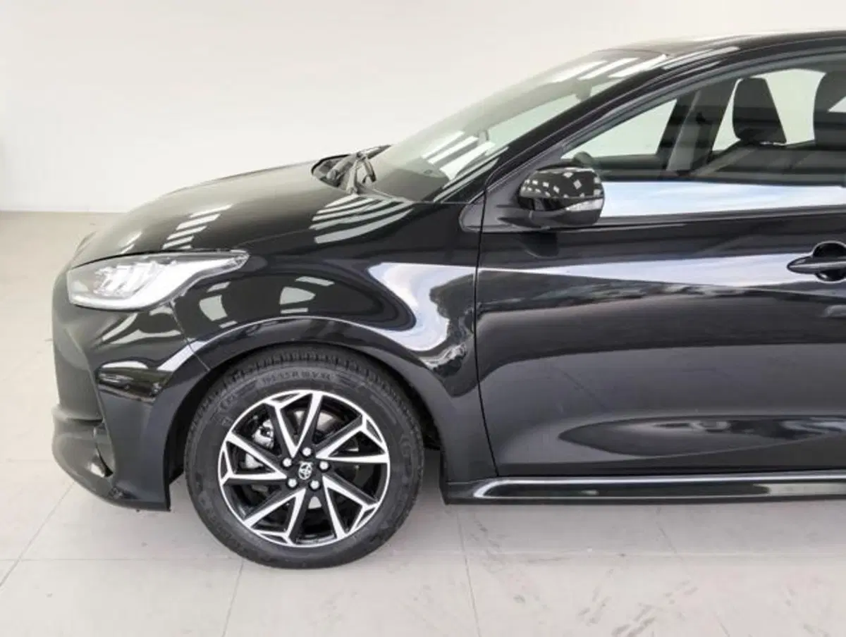 Toyota Yaris Cross usata a Como (9)
