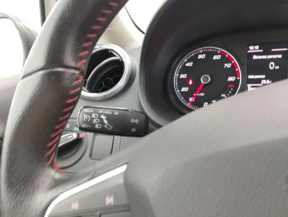 SEAT Ibiza usata a Como (11)