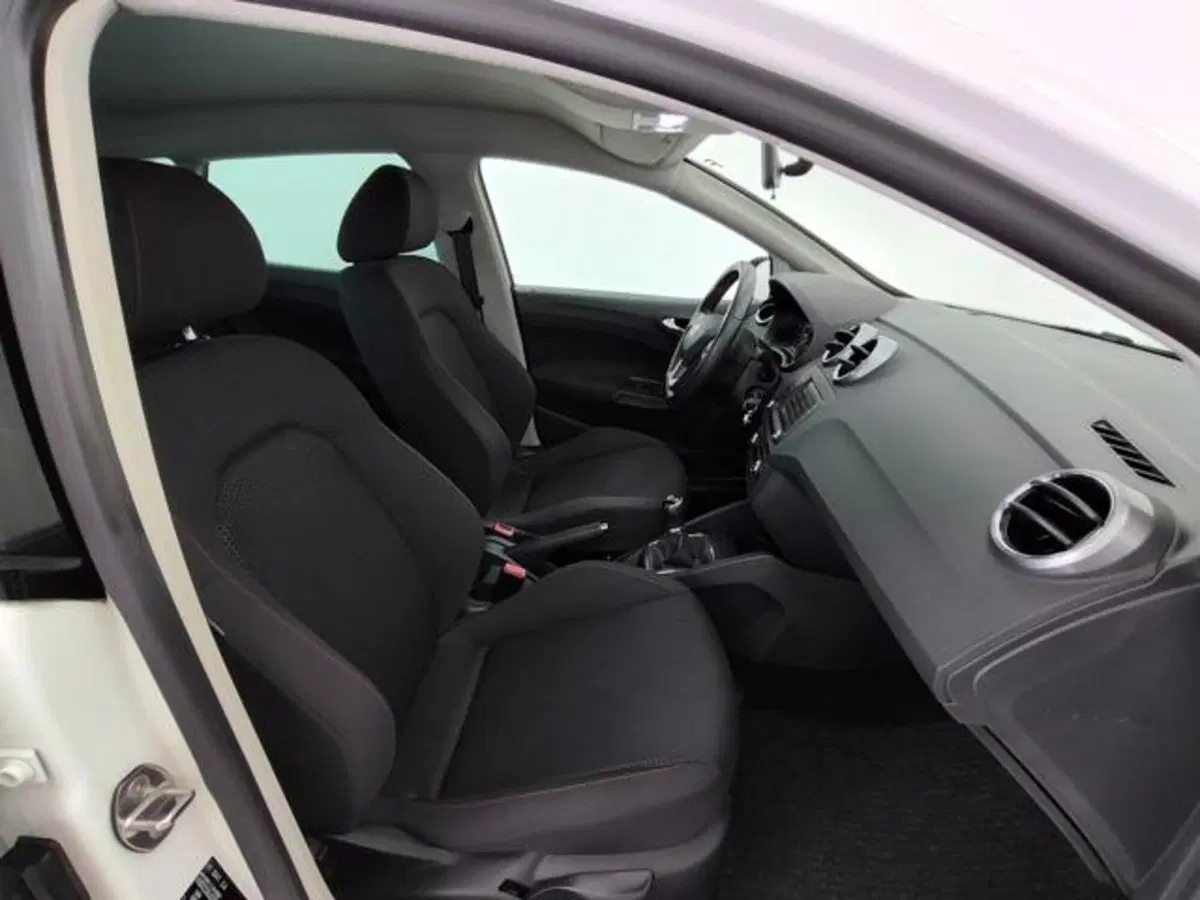 SEAT Ibiza usata a Como (3)