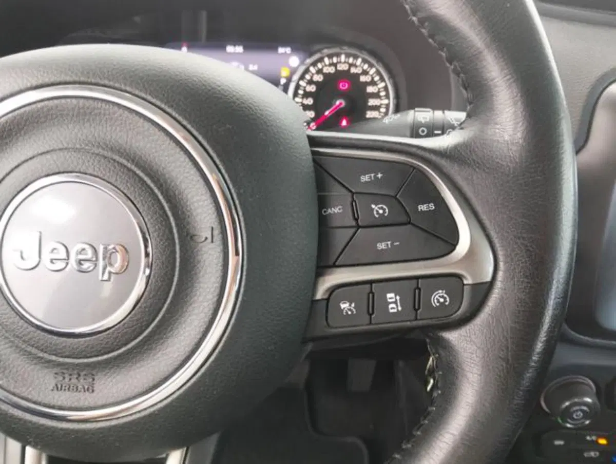 Jeep Renegade usata a Como (10)