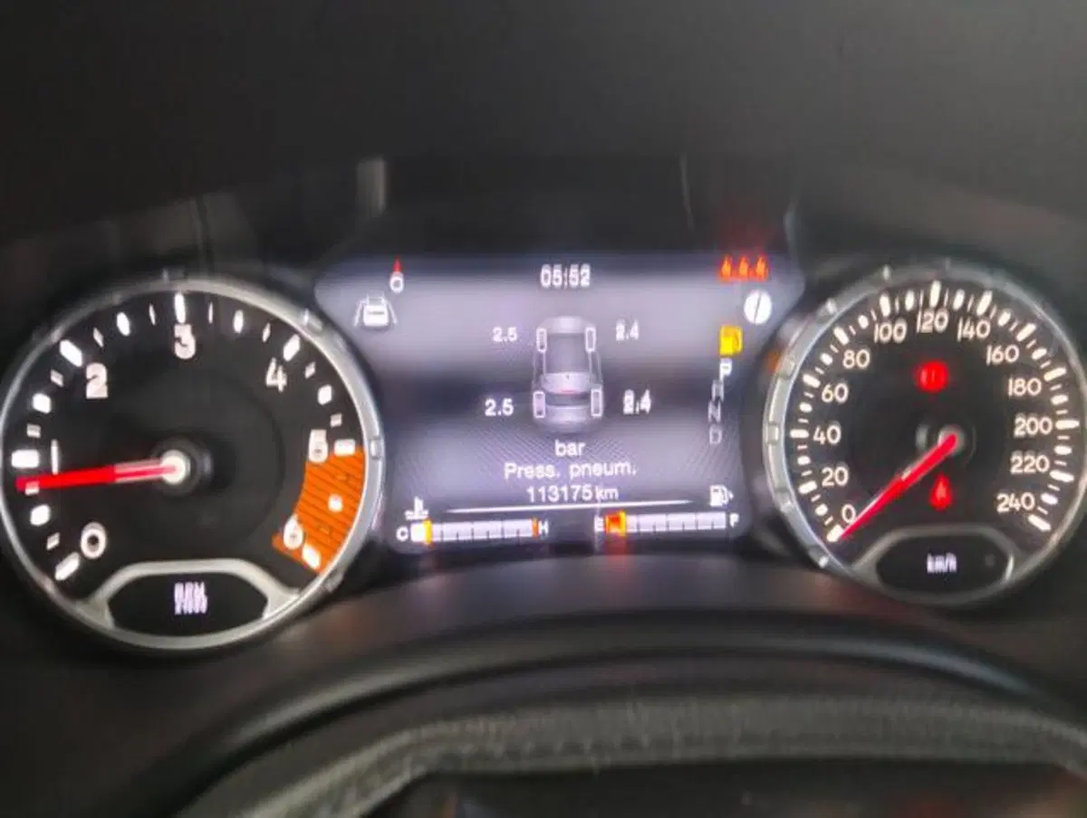 Jeep Renegade usata a Como (11)