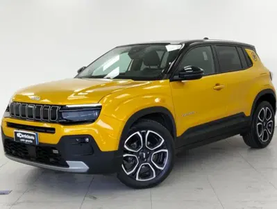 Jeep Avenger 1.2 turbo Summit fwd 100cv del 2024 usata a Lurate Caccivio