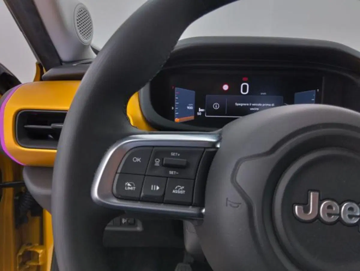 Jeep Avenger usata a Como (10)