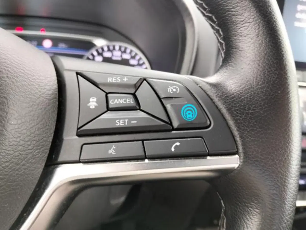 Nissan Juke usata a Como (11)