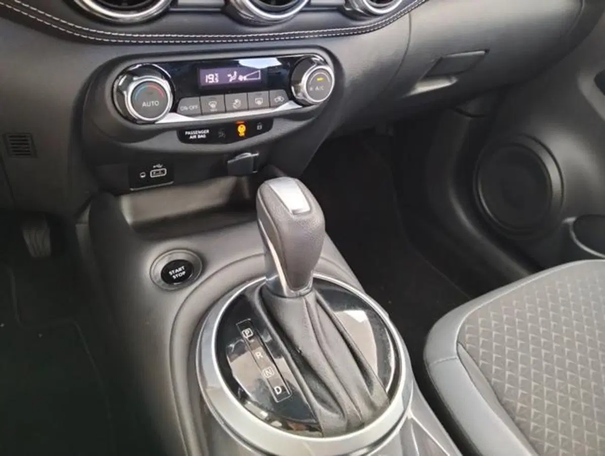 Nissan Juke usata a Como (17)