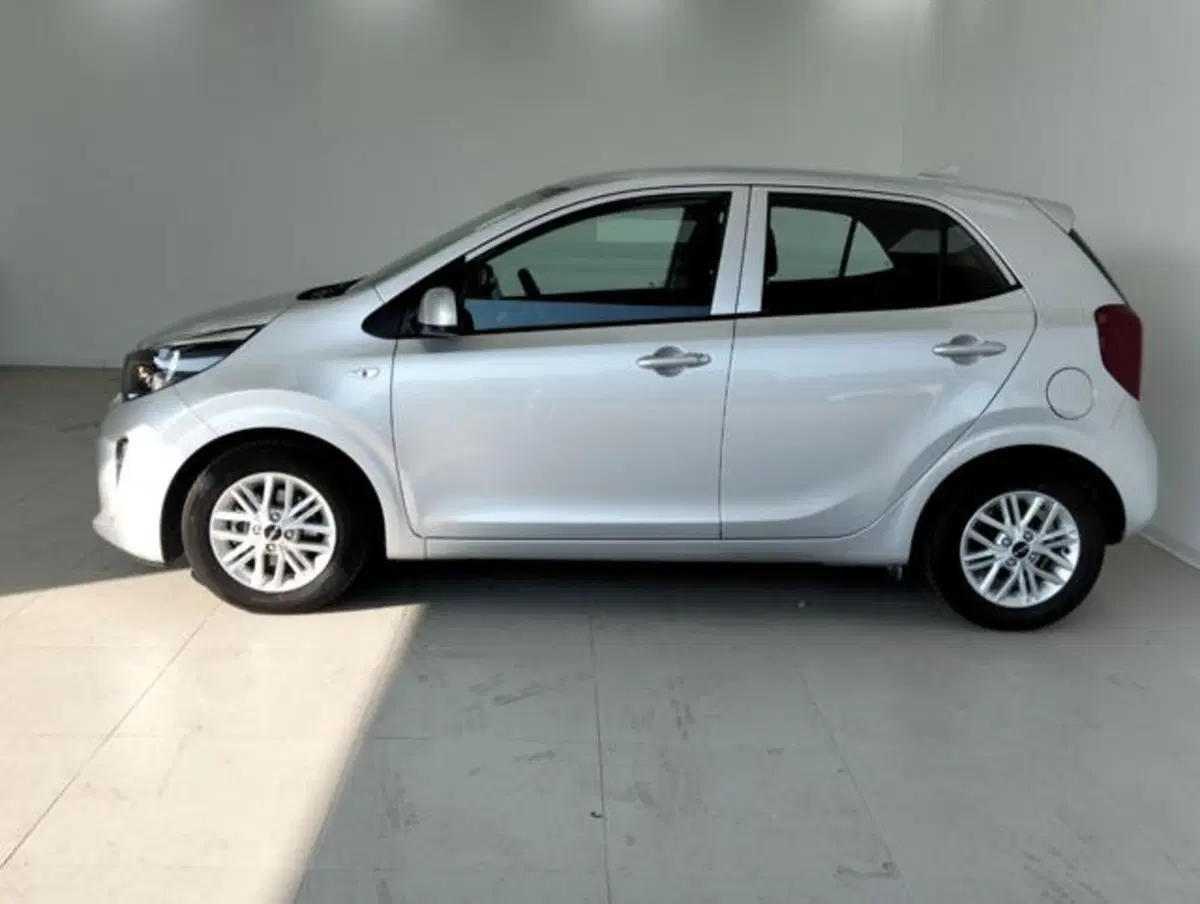 Kia Picanto usata a Como (8)