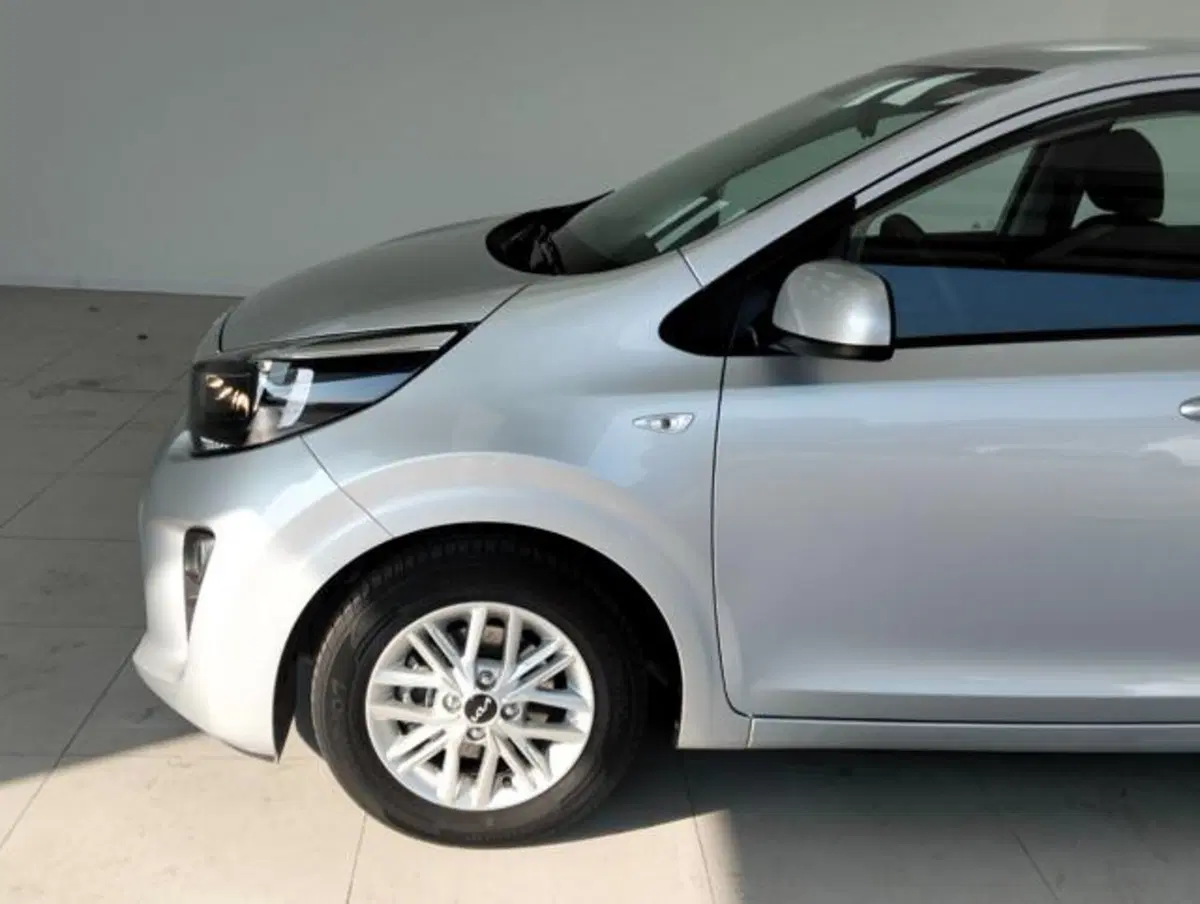Kia Picanto usata a Como (9)
