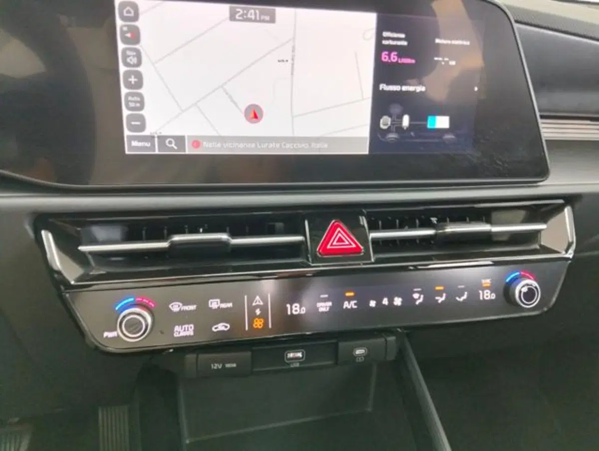 Kia Niro usata a Como (17)