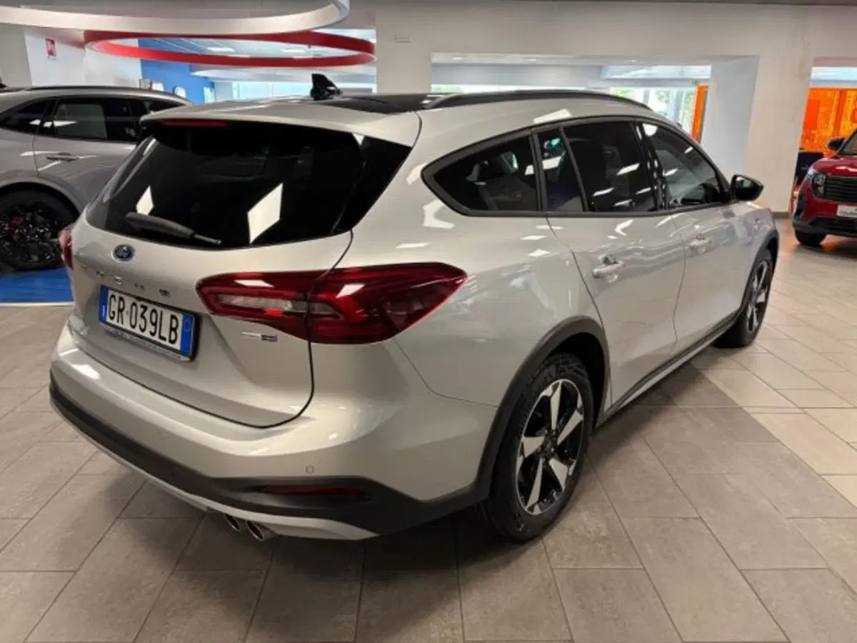 Ford Focus Station Wagon usata a Cuneo (7)