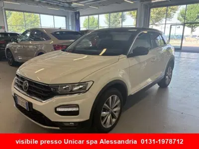 Volkswagen T-Roc 1.5 TSI ACT Style BlueMotion Technology del 2019 usata a Alba