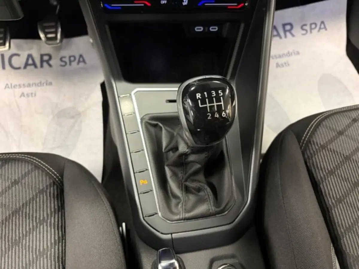 Volkswagen Taigo usata a Cuneo (12)