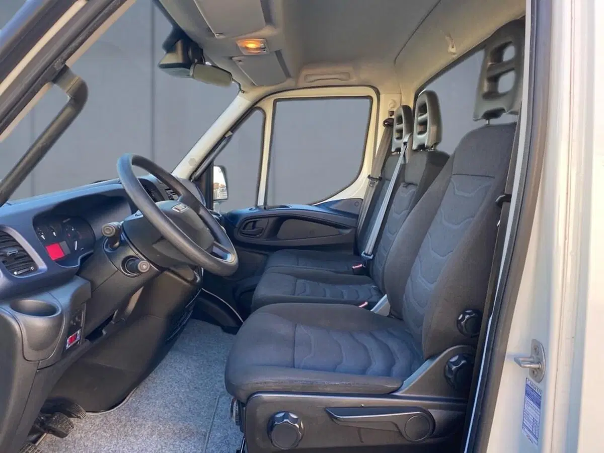 Iveco Daily Cabinato usata a Torino (7)