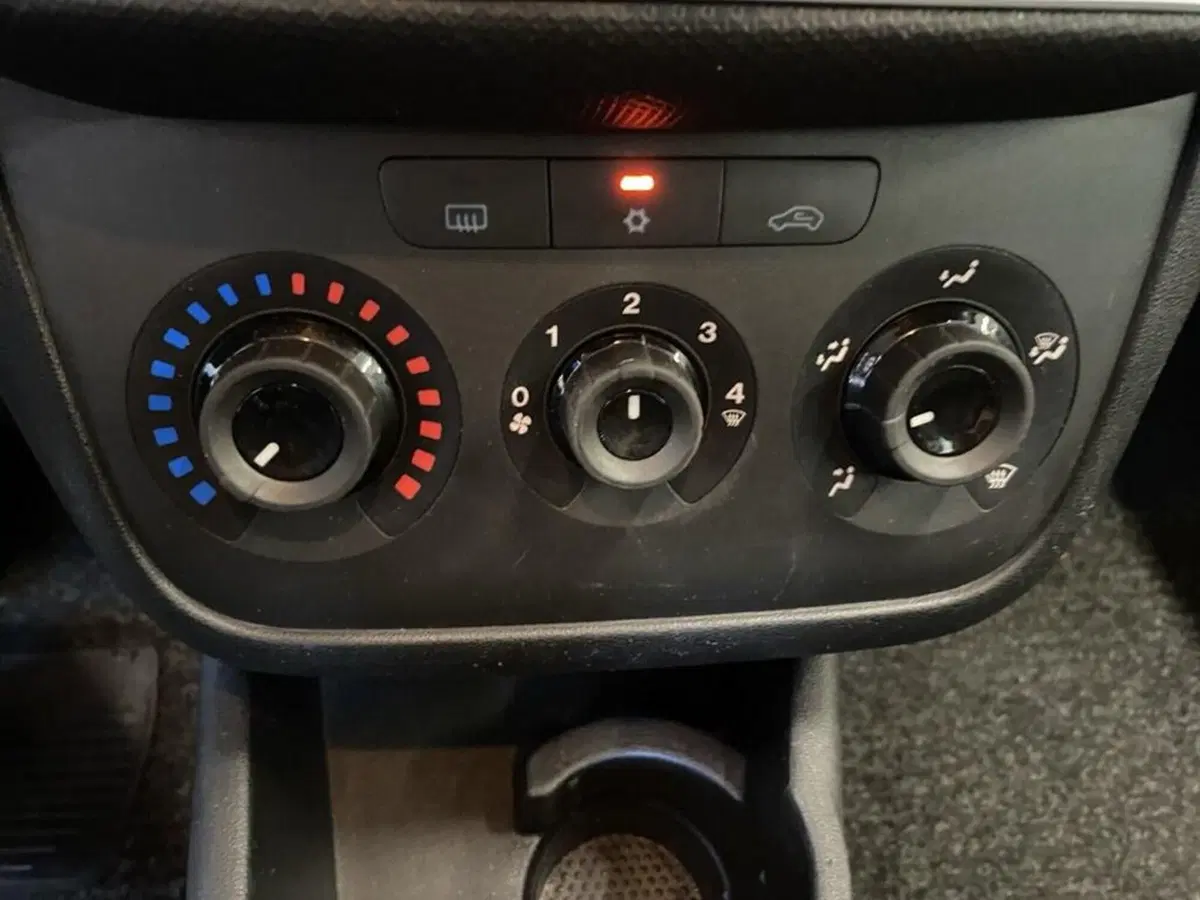 Fiat Punto usata a Torino (10)