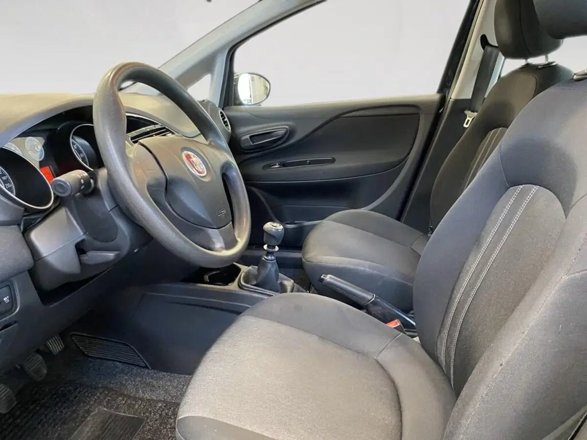 Fiat Punto usata a Torino (6)