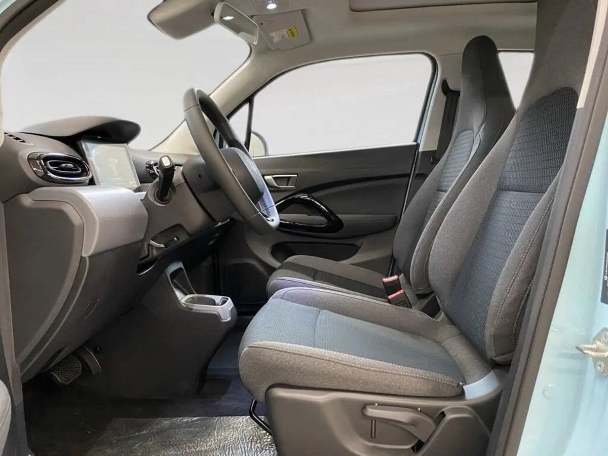 Leapmotor T03 nuova a Torino (7)