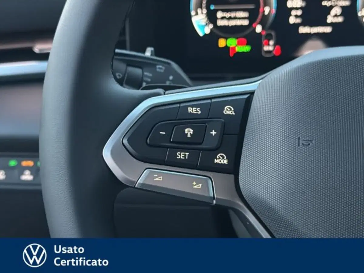 Volkswagen T-Roc usata a Vicenza (18)