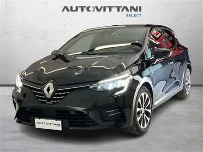 Renault Clio TCe 90 CV 5 porte Intens del 2023 usata a Como