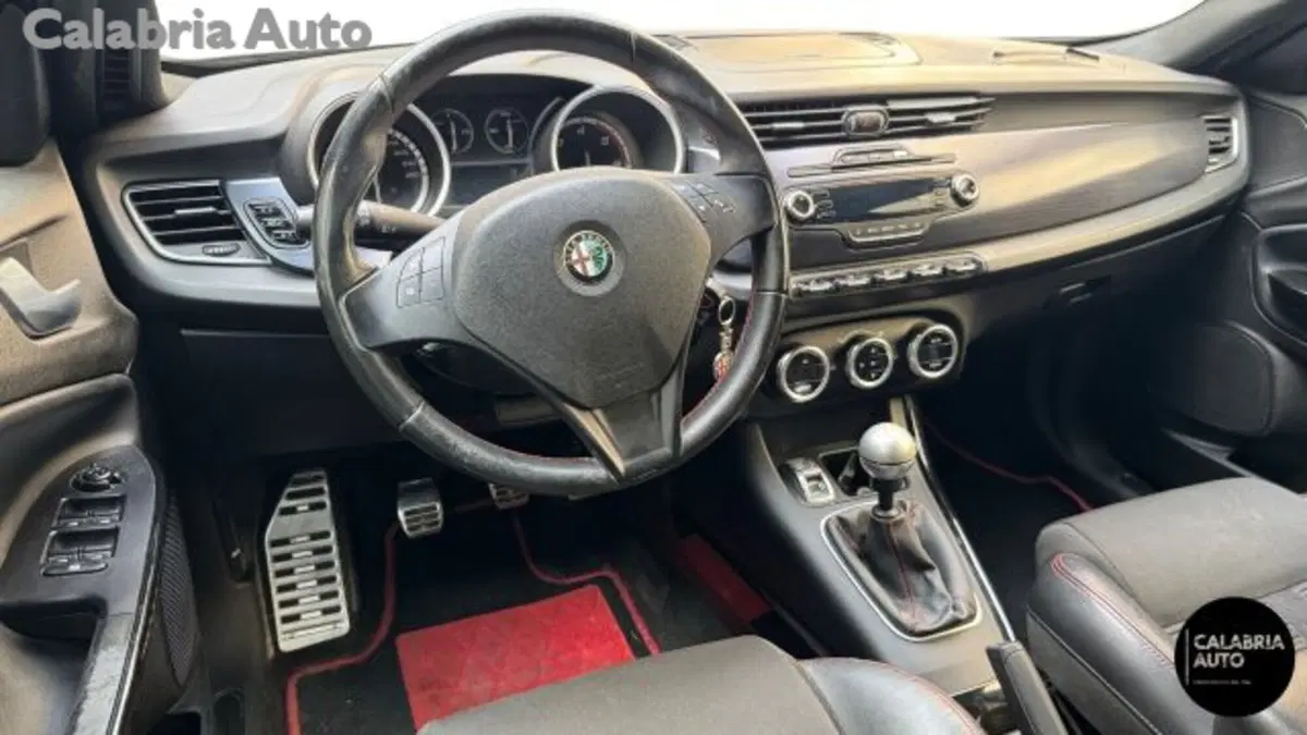 Alfa Romeo Giulietta usata a Reggio Calabria (7)