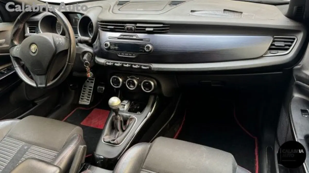 Alfa Romeo Giulietta usata a Reggio Calabria (9)