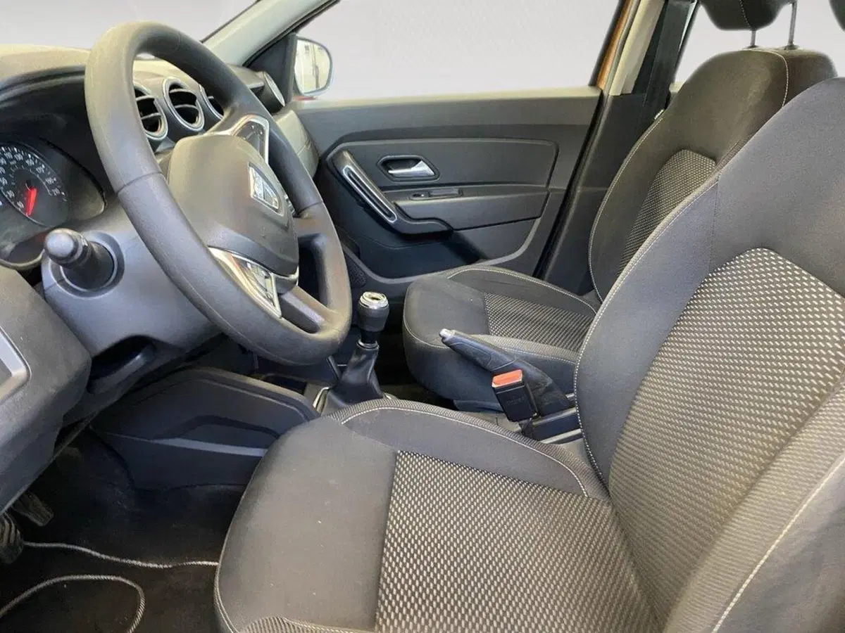Dacia Duster usata a Torino (6)