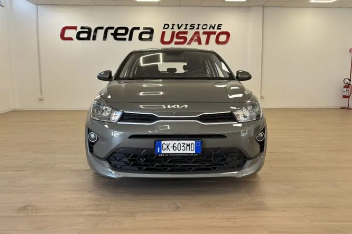 Kia Rio usata a Latina (2)