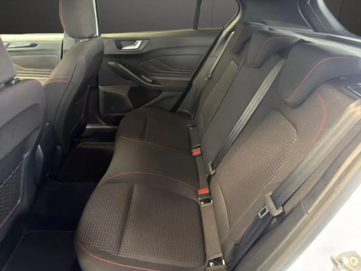 Ford Focus usata a Milano (12)