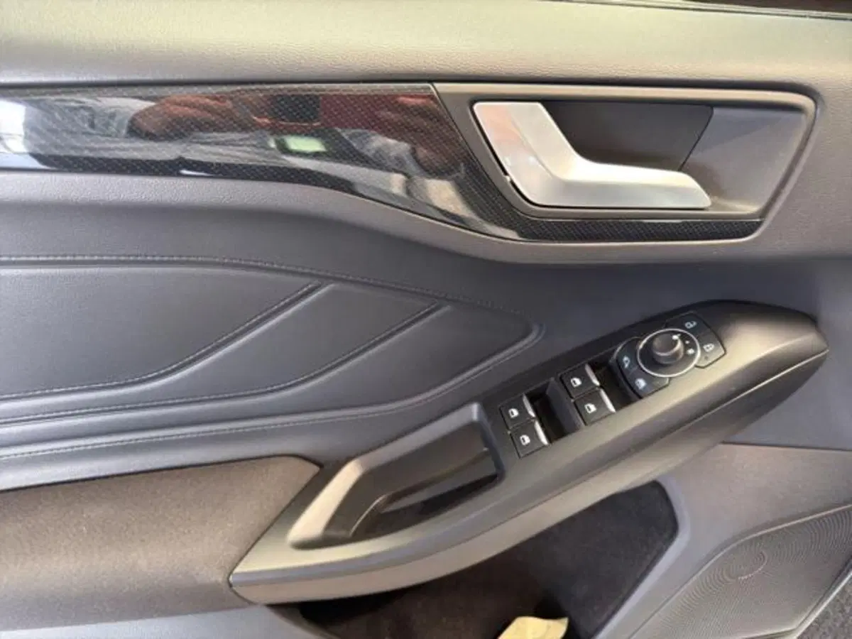 Ford Focus usata a Milano (13)