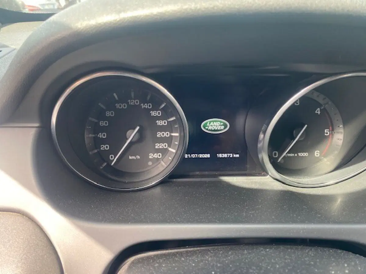 Land Rover Discovery Sport usata a Catania (12)