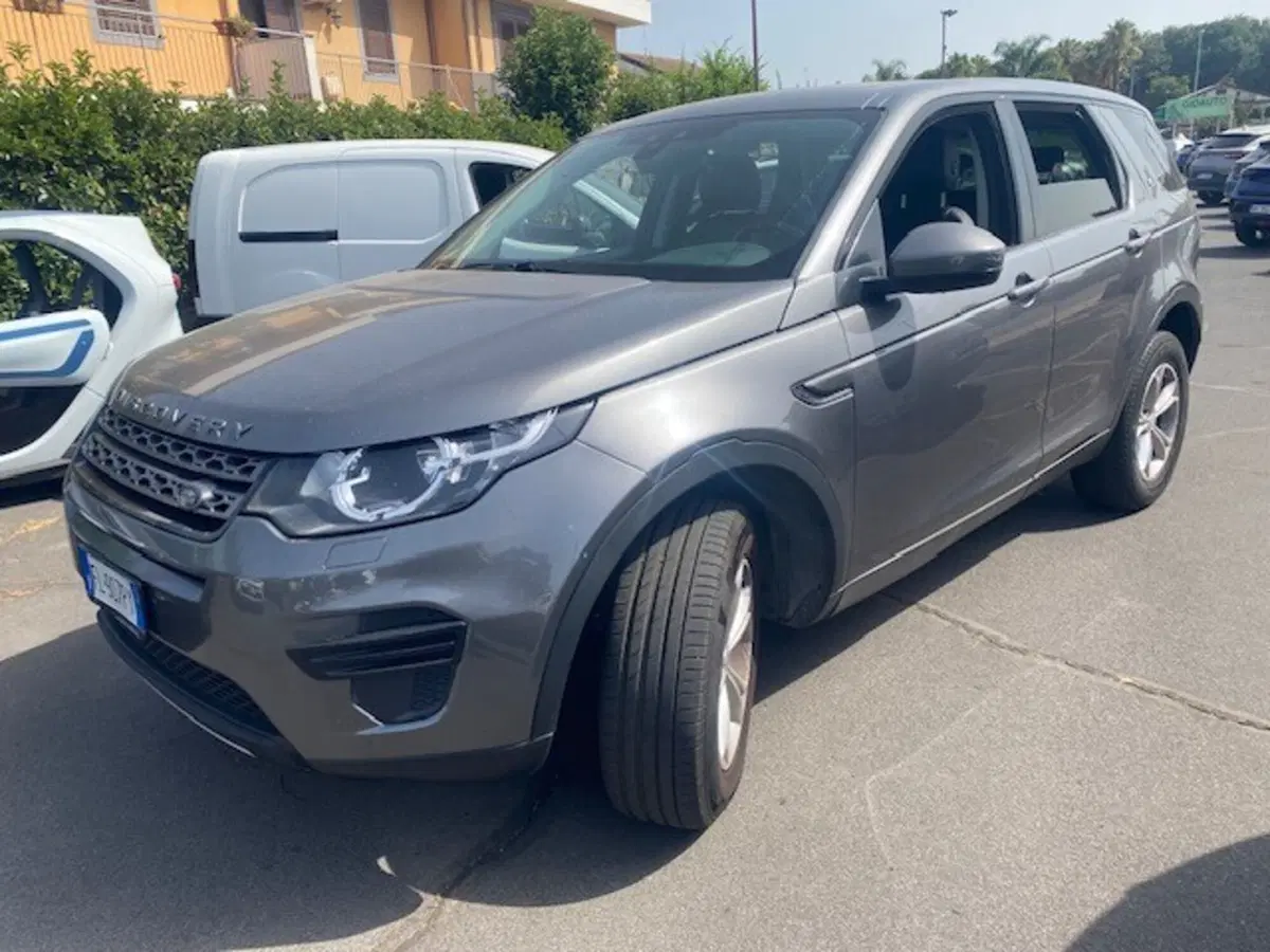 Land Rover Discovery Sport usata a Catania (2)